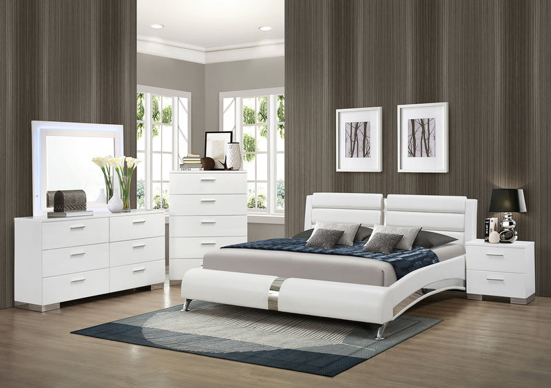 Jeremaine 5 Pc Bedroom Sets White