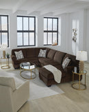 Kimlee Sectional with Chaise - Furniture Warehouse (GA)